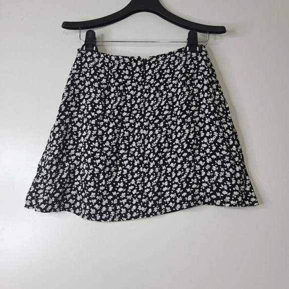 SOMETHING Navy floral mini Skirt sz XSmall - Picture 9 of 11